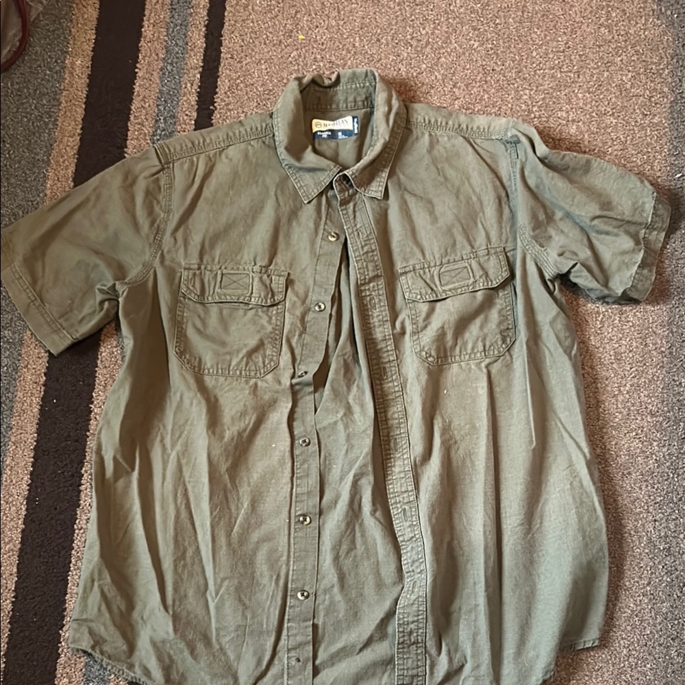 Men's Green Short Sleeve Shirt